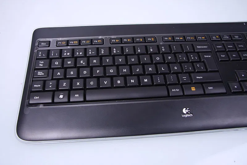 clavier logitech k800 ordinateur home studio avis