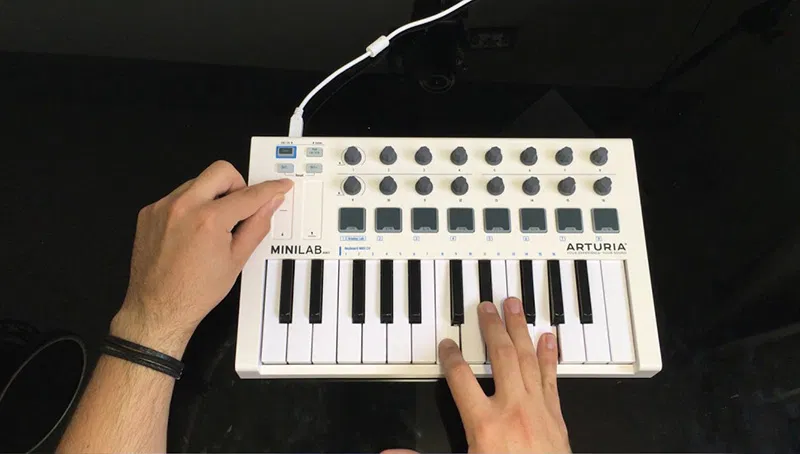 minilab mk2 clavier midi avis