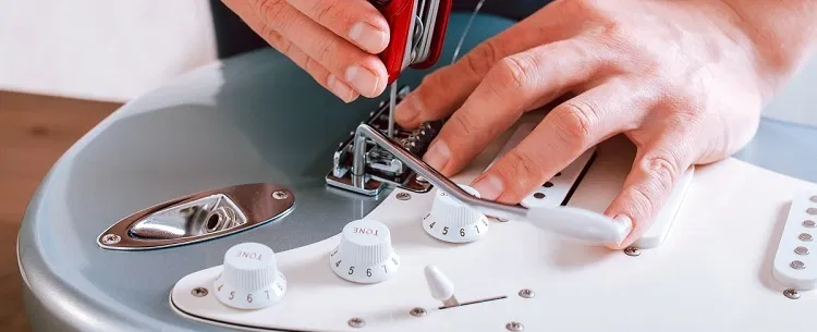 comment-choisir-vibrato-guitare-electrique