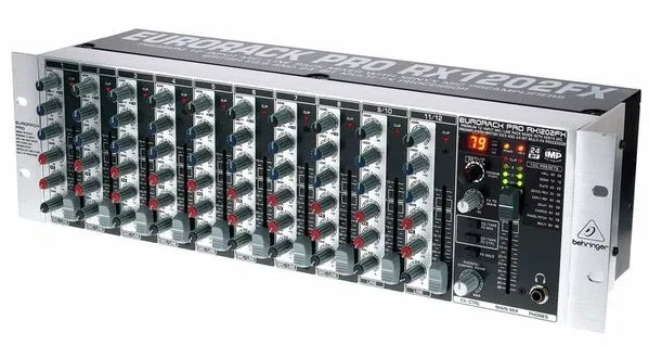 Melangeur Behringer RX1202FX V2