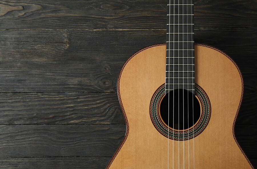 Ortega Guitars Housse Pro Series - Housse Guitare Classique 4/4 - Hauteur 103,5 cm - Largeur 37,15 cm - Sangle de Maintien de Manche Renforcée - Bretelles - Nylon, Noir (ONB44