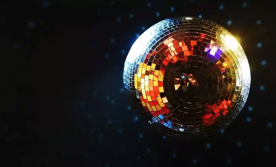 Éclairage de scène disco à LED, boule disco bluetooth, lumière de fête pour  enfants, projecteur d'éclairage, éclairage de scène à LED, six couleurs  grosse boule magique (avec disque U) 